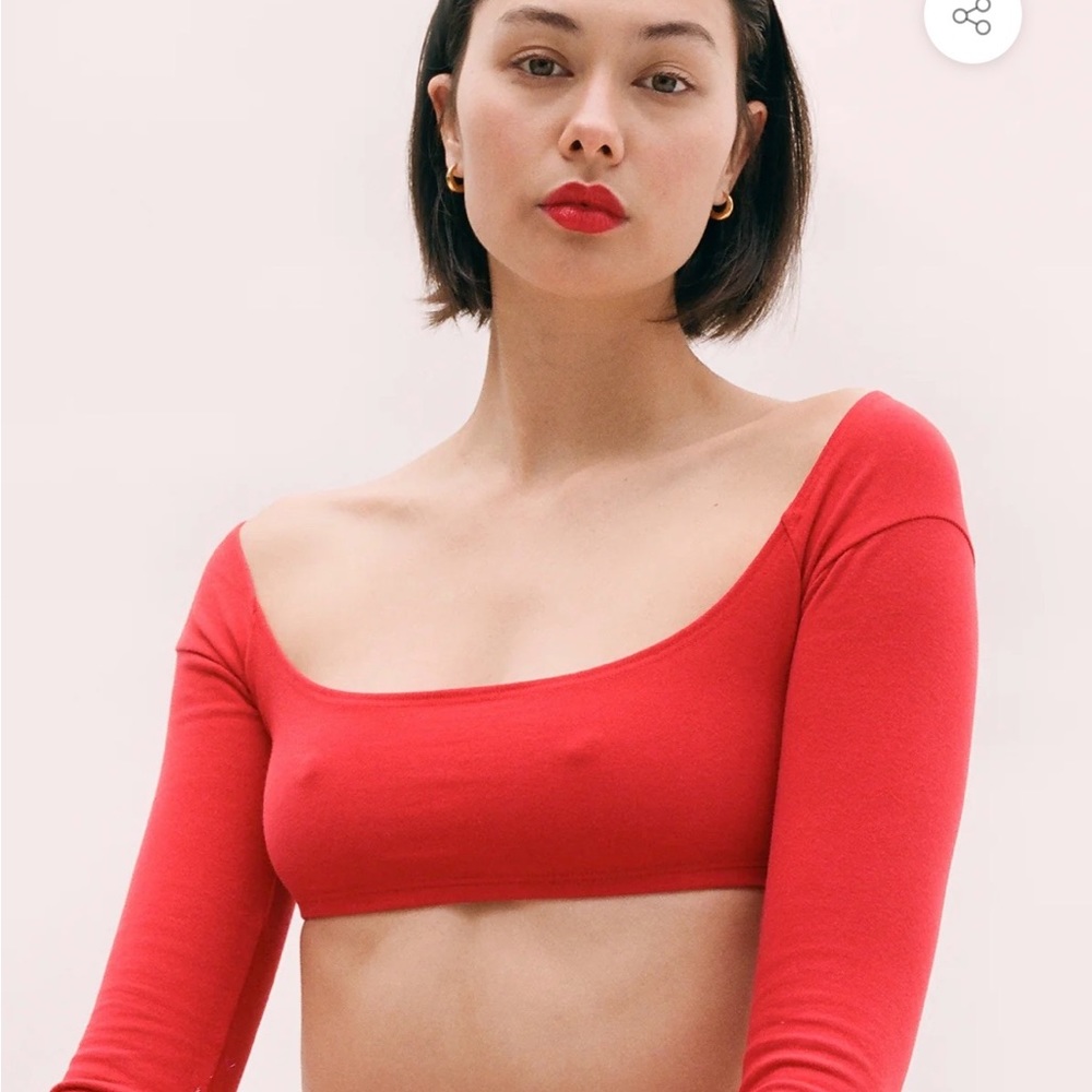 Gil Rodriguez El Tigre Chiquito L/S Crop Top - Tomate